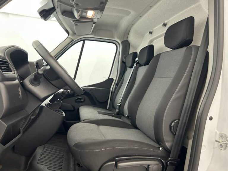 Renault Master FOURGON FGN TRAC F3500 BLUE DCI 135 CONFORT - Image 09 (July 7, 2026)