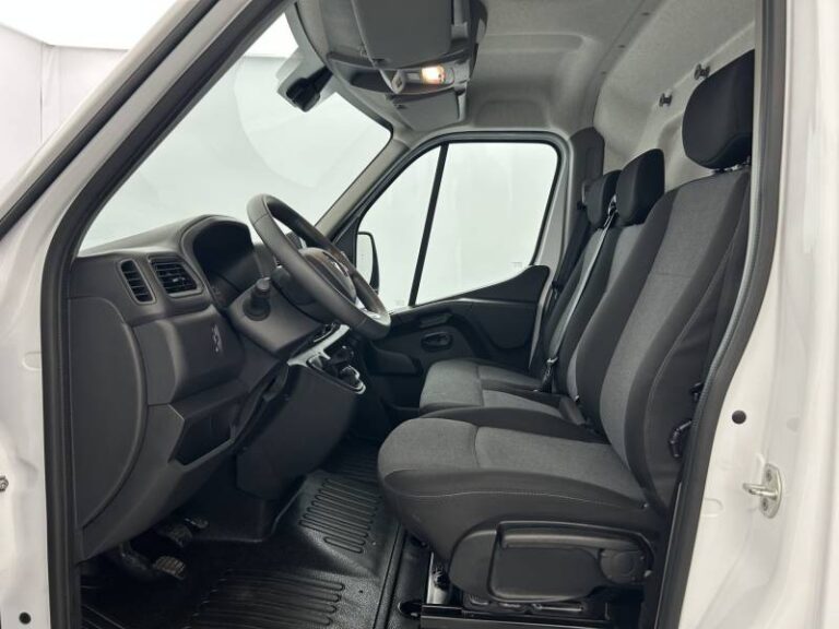 Renault Master FOURGON FGN TRAC F3500 BLUE DCI 135 CONFORT - Image 11 (July 7, 2026)