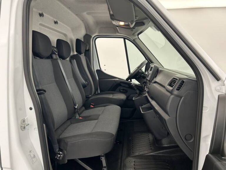 Renault Master FOURGON FGN TRAC F3500 BLUE DCI 135 CONFORT - Image 12 (July 7, 2026)