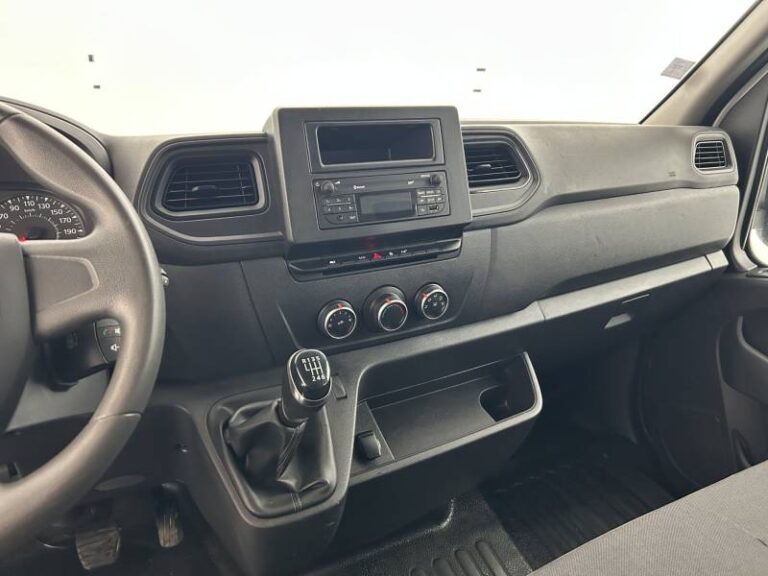 Renault Master FOURGON CA TRAC F3500 BLUE DCI 135 CONFORT - Image 12 (July 7, 2026)