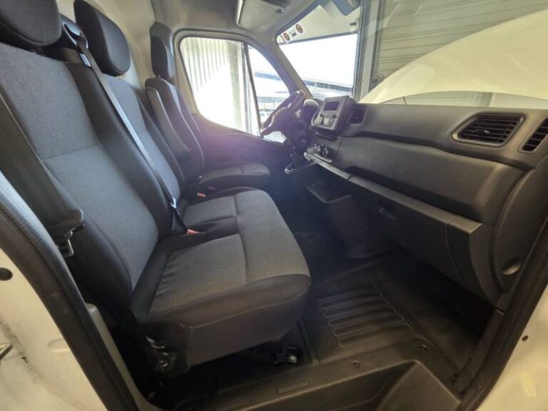 Renault Master FOURGON FGN TRAC F3500 BLUE DCI 135 CONFORT - Image 12 (July 7, 2026)