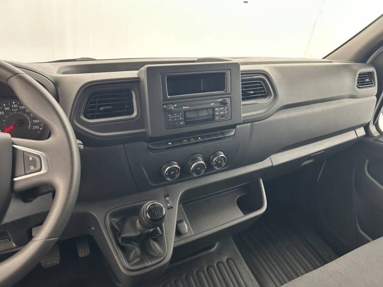 Renault Master FOURGON FGN TRAC F3500 BLUE DCI 135 CONFORT - Image 12 (July 7, 2026)