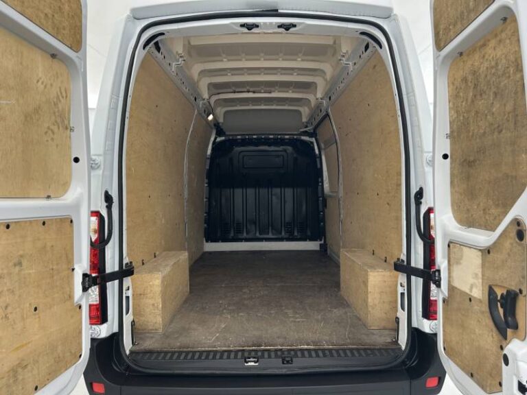 Renault Master FOURGON FGN TRAC F3500 BLUE DCI 135 CONFORT - Image 18 (July 7, 2026)