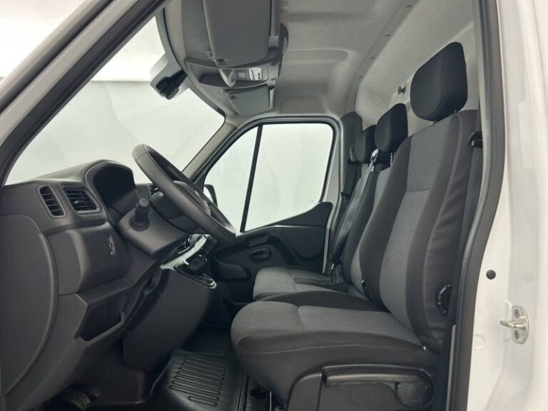 Renault Master FOURGON FGN TRAC F3500 BLUE DCI 135 CONFORT - Image 09 (July 7, 2026)
