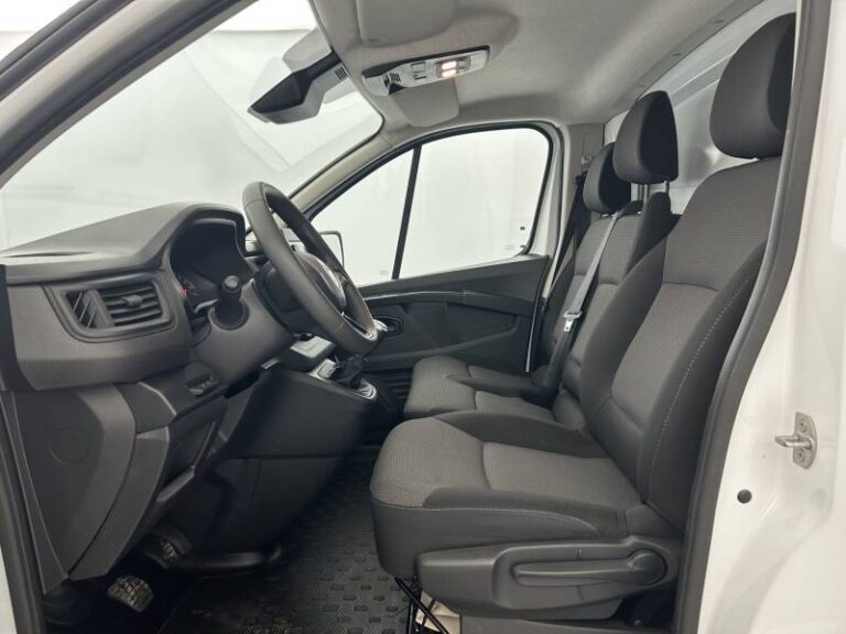 Renault Trafic FGN 3000 KG BLUE DCI 130 CONFORT - Image 09 (July 7, 2026)