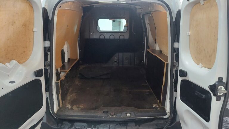 Renault Express Confort – Blue dCi 95-22 - Image 07 (July 7, 2026)