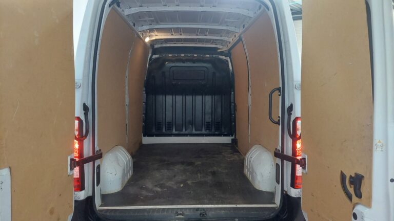 Renault Master FG Tr GCF F3300 Blue dCi 135 - Image 05 (July 7, 2026)