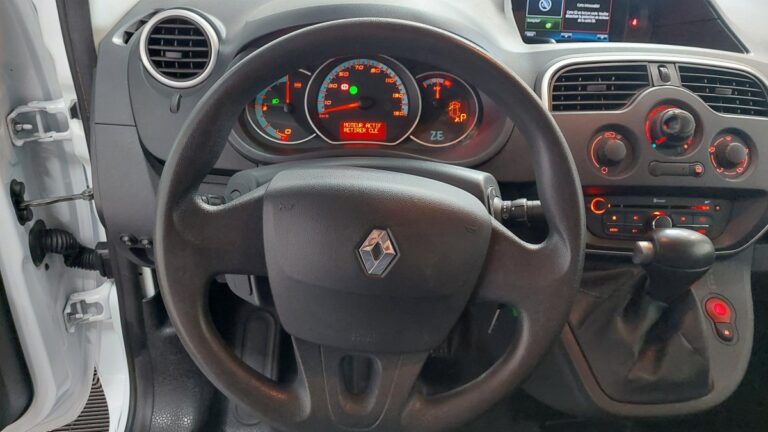 Renault Kangoo Express Z.E. Confort Achat Integral - Image 11 (July 7, 2026)