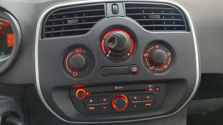 Renault Kangoo Express Z.E. Confort Achat Integral - Image 13 (July 7, 2026)