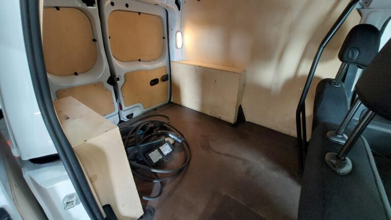 Renault Kangoo Express Z.E. Confort Achat Integral - Image 05 (July 7, 2026)