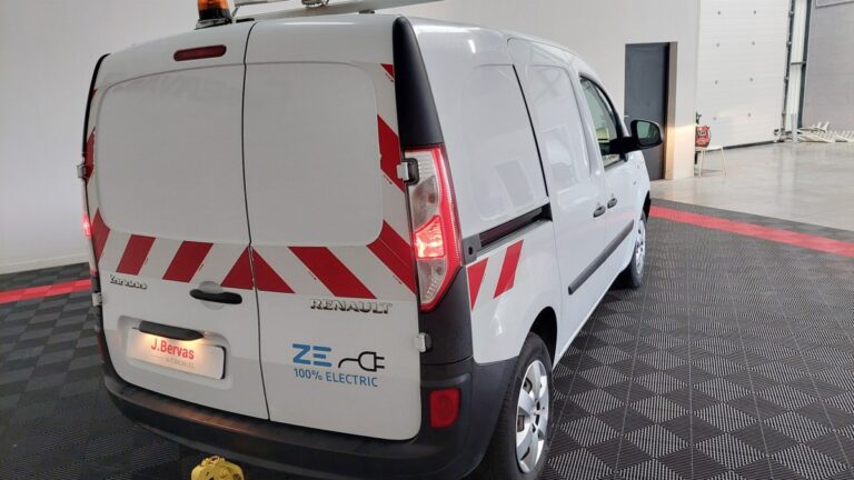 Renault Kangoo Express Z.E. Confort Achat Integral - Image 06 (July 7, 2026)