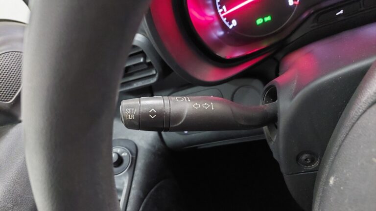 Opel Combo 1.5 diesel 100ch /augmente CARGO PACK CLIM - Image 16 (July 7, 2026)