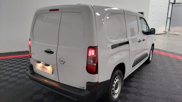 Opel Combo 1.5 diesel 100ch /augmente CARGO PACK CLIM - Image 04 (July 7, 2026)