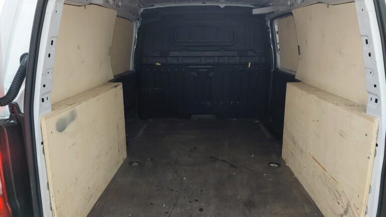 Opel Combo 1.5 diesel 100ch /augmente CARGO PACK CLIM - Image 06 (July 7, 2026)