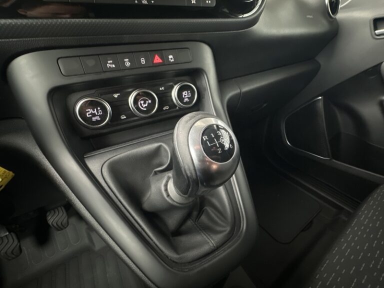 Mercedes Citan 112 CDI Fourgon PRO 16 590€HT - Image 12 (July 7, 2026)