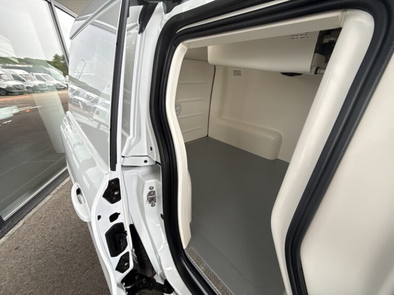 Mercedes Citan 112 CDI Fourgon PRO Standard Fourgo - Image 14 (July 7, 2026)