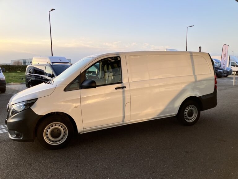 Mercedes Vito Fourgon 109/110/111/114 CDI FWD lang - Image 02 (July 7, 2026)