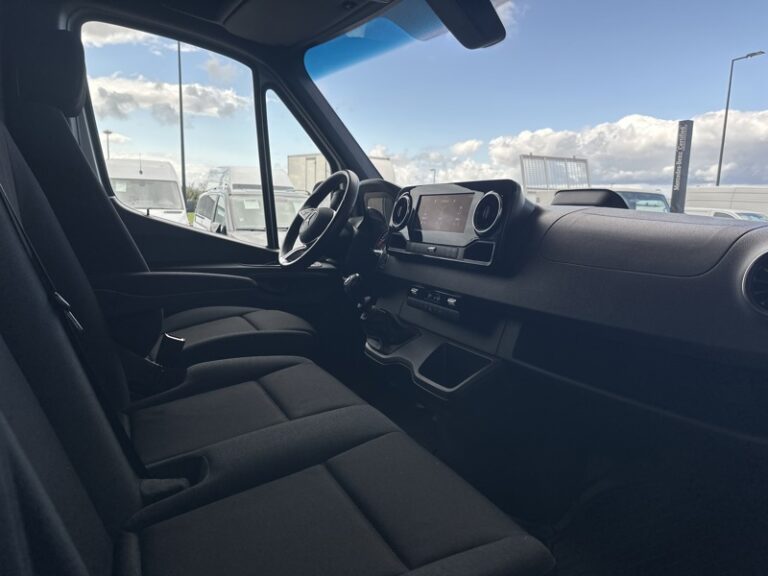 Mercedes Sprinter 37S 12M3 315 CDI PRO 150CV 34 900€HT - Image 10 (July 7, 2026)