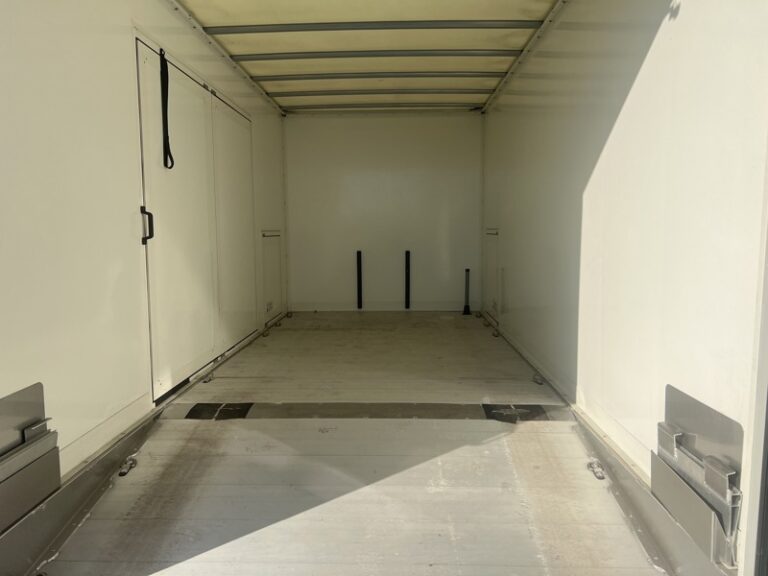 Mercedes Sprinter 516 CDI Long 52900€ HT - Image 09 (July 7, 2026)