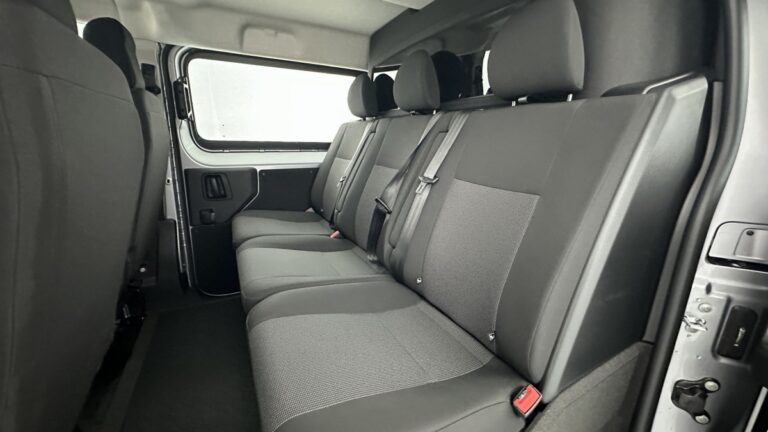 Peugeot Expert Cabine Approfondie XL 2.0 BlueHDI 180 EAT8 -29% - Image 17 (July 7, 2026)