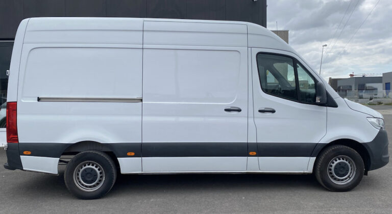 Mercedes Sprinter FOURGON FGN 311 CDI 37 3.5T RWD FIRST - Image 06 (July 7, 2026)