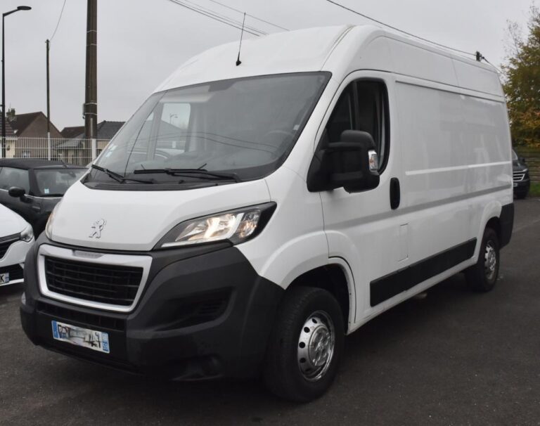 Peugeot Boxer FOURGON TOLE 330 BLUEHDI 110 PRO - Image 01 (July 7, 2026)
