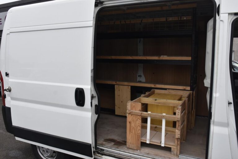 Peugeot Boxer FOURGON TOLE 330 BLUEHDI 110 PRO - Image 13 (July 7, 2026)