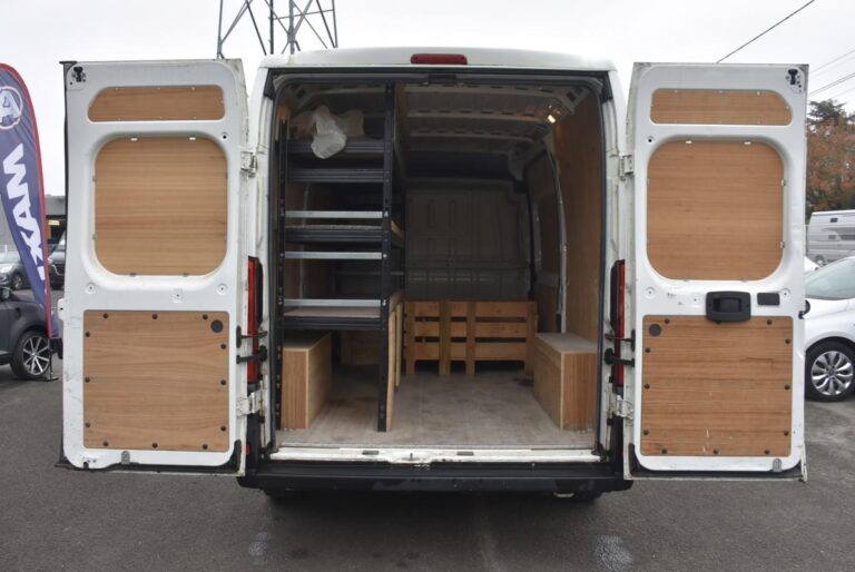 Peugeot Boxer FOURGON TOLE 330 BLUEHDI 110 PRO - Image 14 (July 7, 2026)
