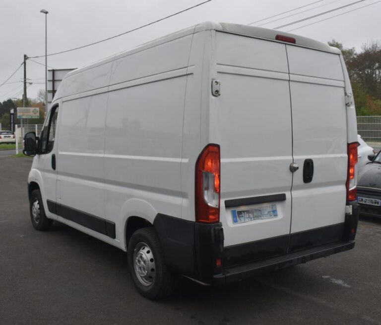 Peugeot Boxer FOURGON TOLE 330 BLUEHDI 110 PRO - Image 07 (July 7, 2026)