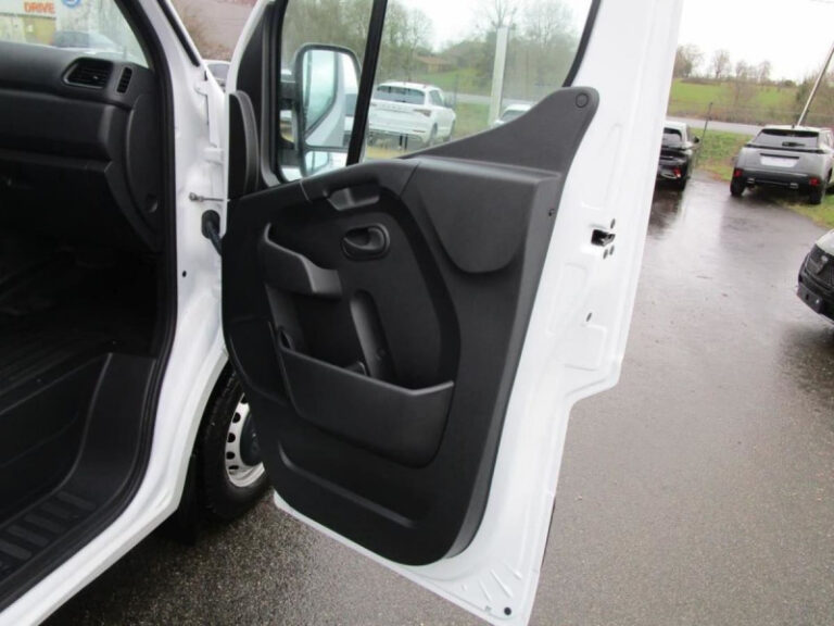 Renault Master FGN TRAC F3500 BLUE DCI 150 GRAND CONFORT - Image 10 (July 7, 2026)
