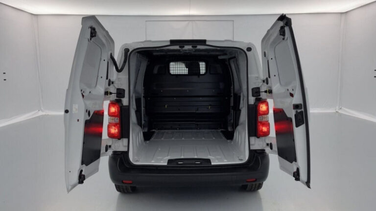 Fiat Scudo 1.5 MultiJet 120ch Compact - Image 10 (July 7, 2026)