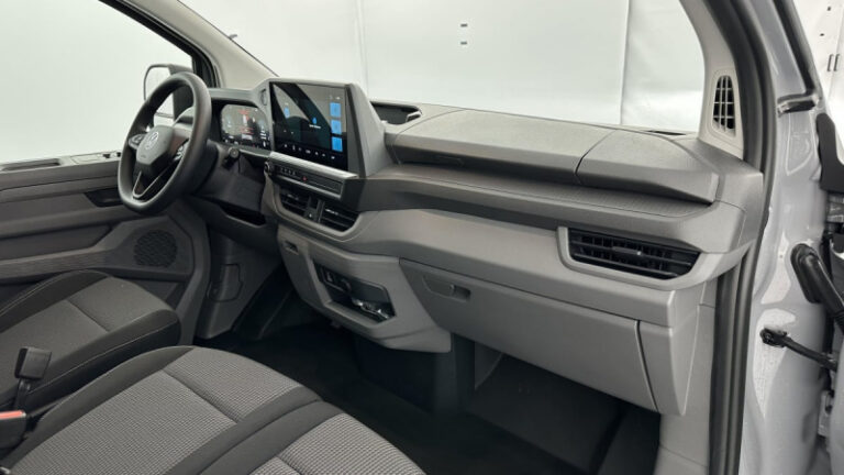 Volkswagen Transporter T7 Van L1 2.0 TDI 150ch Business BVA8 - Image 07 (July 7, 2026)
