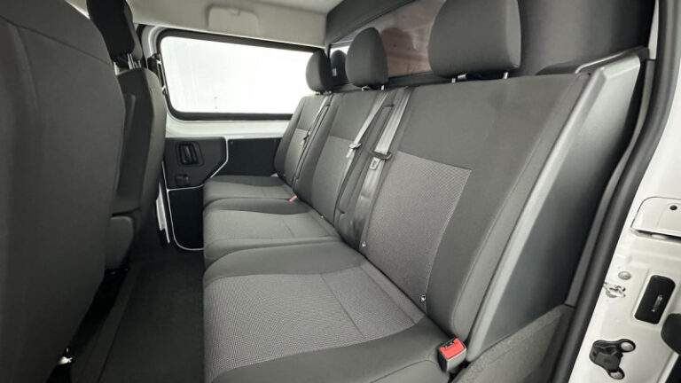 Peugeot Expert CA XL 2.0 BlueHDi 180ch EAT8 - Image 08 (July 7, 2026)