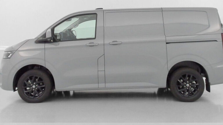 Volkswagen Transporter T7 2.0 TDI 150ch Business BVA8 - Image 04 (July 7, 2026)