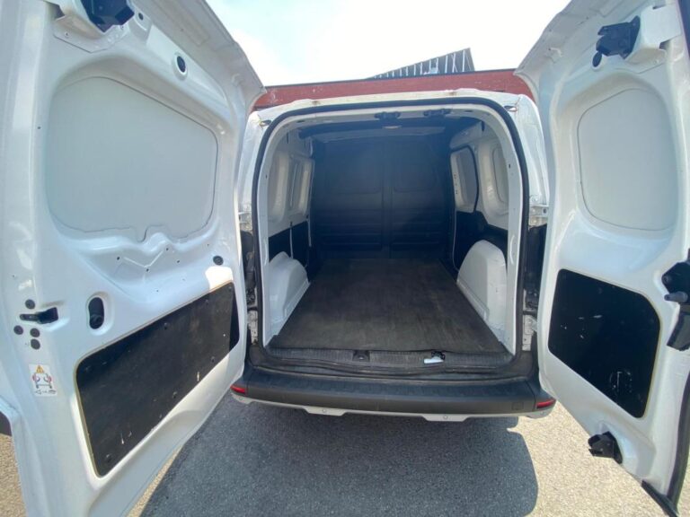 Renault Kangoo Van EXTRA 1.5DCI 95CV – CAMERA/CARPLAY/DEMARRAGE MAINS LIBRES/CLIM - Image 17 (July 7, 2026)