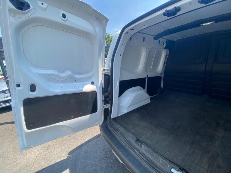 Renault Kangoo Van EXTRA 1.5DCI 95CV – CAMERA/CARPLAY/DEMARRAGE MAINS LIBRES/CLIM - Image 18 (July 7, 2026)