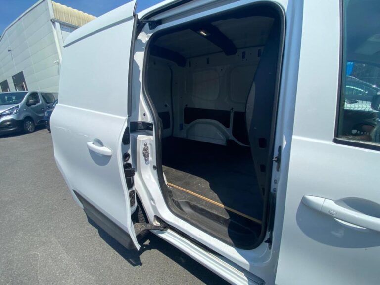 Renault Kangoo Van EXTRA 1.5DCI 95CV – CAMERA/CARPLAY/DEMARRAGE MAINS LIBRES/CLIM - Image 20 (July 7, 2026)