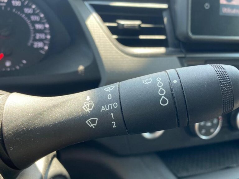 Renault Kangoo Van EXTRA 1.5DCI 95CV – CAMERA/CARPLAY/DEMARRAGE MAINS LIBRES/CLIM - Image 09 (July 7, 2026)