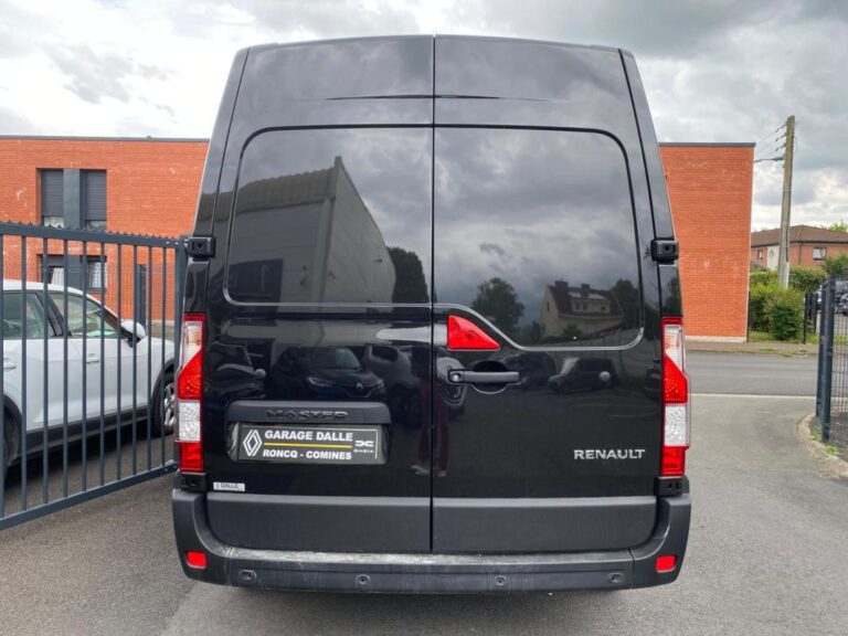 Renault Master CONFORT 2.3DCI 135CV 3T3 – CARPLAY/RADARS AR/CLIM/ KIT BOIS COMPLET - Image 12 (July 7, 2026)