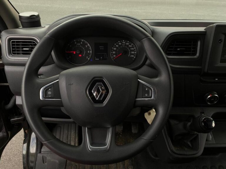Renault Master CONFORT 2.3DCI 135CV 3T3 – CARPLAY/RADARS AR/CLIM/ KIT BOIS COMPLET - Image 05 (July 7, 2026)