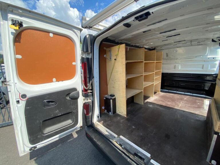 Renault Trafic CONFORT 2.0 DCI 130CV 2T8 17.000HT – BLUETOOTH/GALERIE/CLIM/KIT BOIS - Image 15 (July 7, 2026)