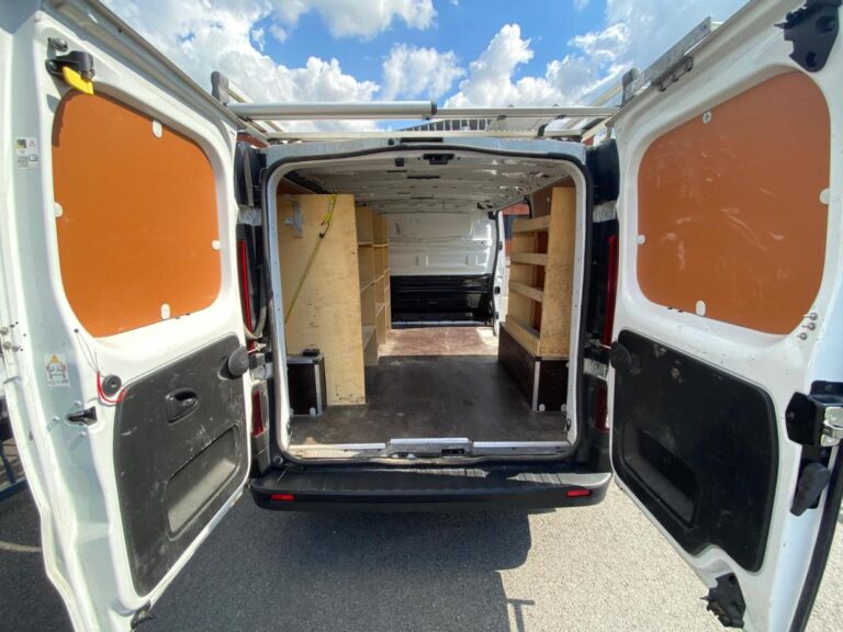 Renault Trafic CONFORT 2.0 DCI 130CV 2T8 17.000HT – BLUETOOTH/GALERIE/CLIM/KIT BOIS - Image 16 (July 7, 2026)