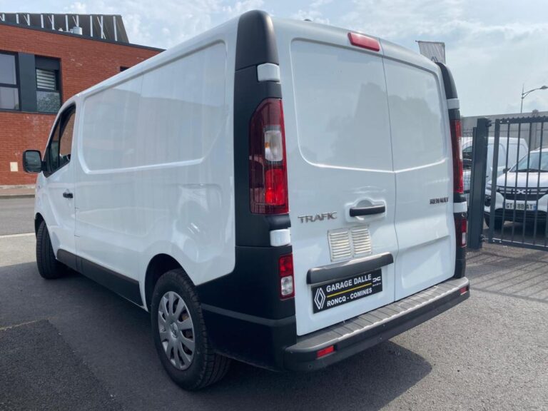 Renault Trafic GRAND CONFORT 1000 2.0DCI 145 EDC BOITE AUTOMATIQUE 15825HT /BLUETOOTH/REGULATEUR/CLIM - Image 10 (July 7, 2026)