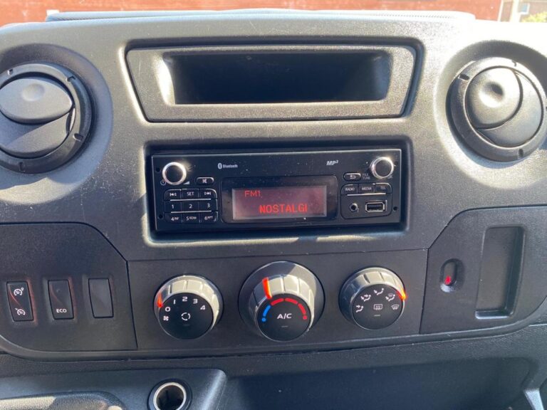 Renault Master GRD CONFORT 2.3 DCI 110 3T3 CLIM/BLUETOOTH/REGULATEUR KIT BOIS 11650 HT - Image 07 (July 7, 2026)