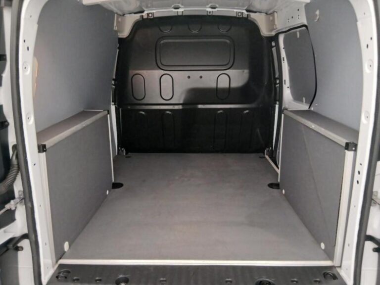 Renault Kangoo Express BLUE DCI 80 EXTRA R-LINK - Image 16 (July 7, 2026)