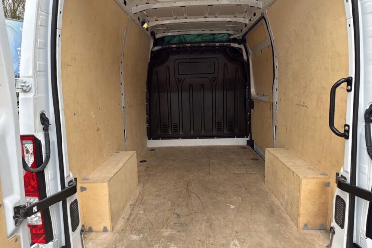 Renault Master FOURGON FGN TRAC F3500 BLUE DCI 135 GRAND CONFORT - Image 12 (July 7, 2026)