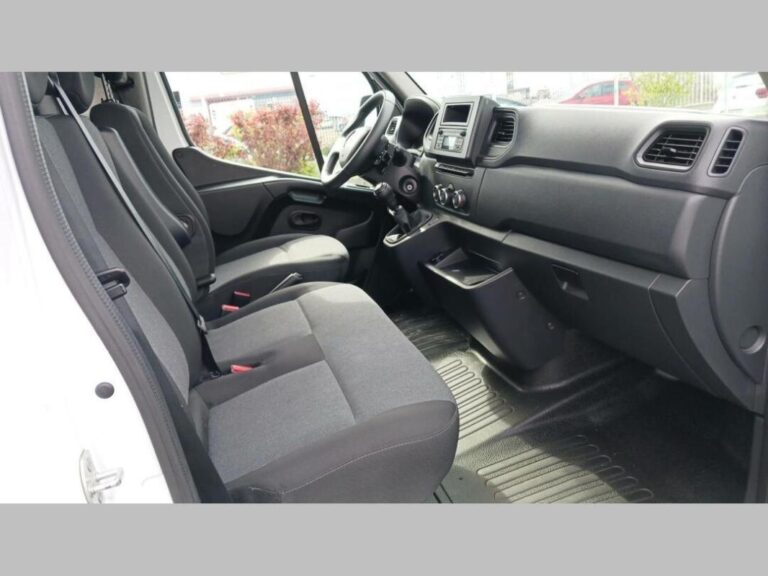 Renault Master FOURGON FGN TRAC F3500 BLUE DCI 135 CONFORT - Image 09 (July 7, 2026)