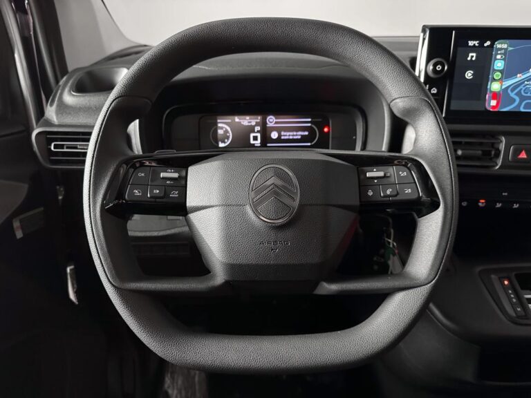 Citroën Berlingo 3 PLACES BLUEHDI 130CH -32% NEUF EAT8 S&S CARPLAY REGUL DAB FULL LED CABINE EXTENSO - Image 10 (July 7, 2026)