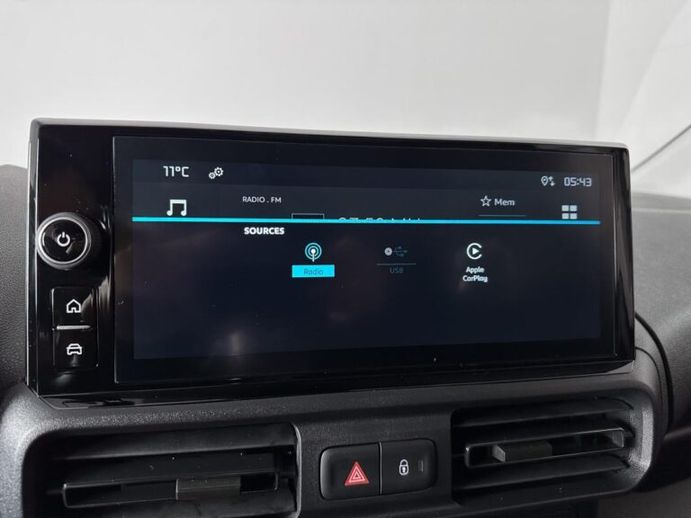 Citroën Berlingo 3 PLACES BLUEHDI 130CH -32% NEUF EAT8 S&S CARPLAY REGUL DAB FULL LED CABINE EXTENSO - Image 15 (July 7, 2026)