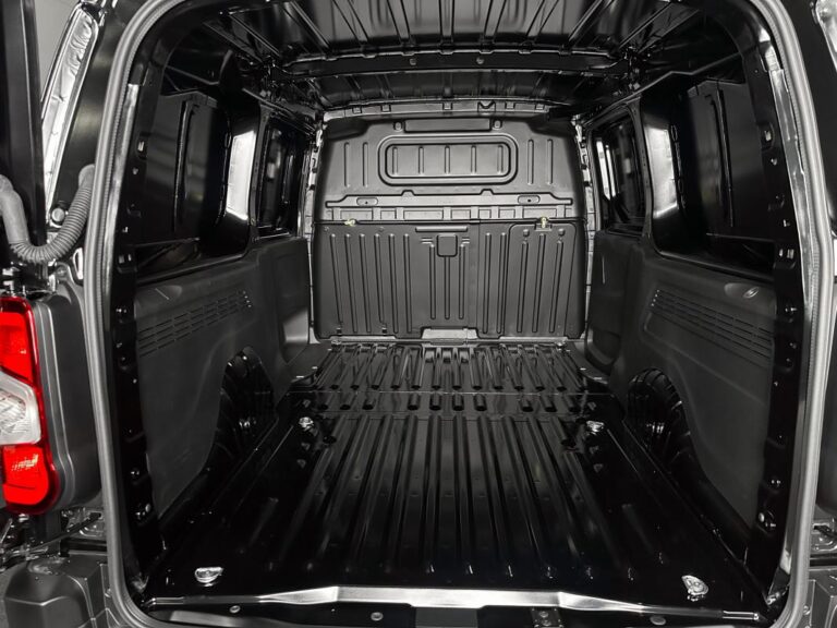 Citroën Berlingo VAN XL 950KG 3PL BLUEHDI 130CH -32% NEUF EAT8 S&S RALLONGE CARPLAY CAMERA KEYLESSGO - Image 19 (July 7, 2026)